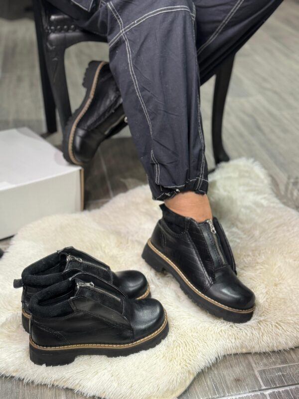 Botas cierre negras - Imagen 2